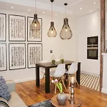 Beautiful 2 Bedrooms Apartment In Saint-Germain-Des-Pres