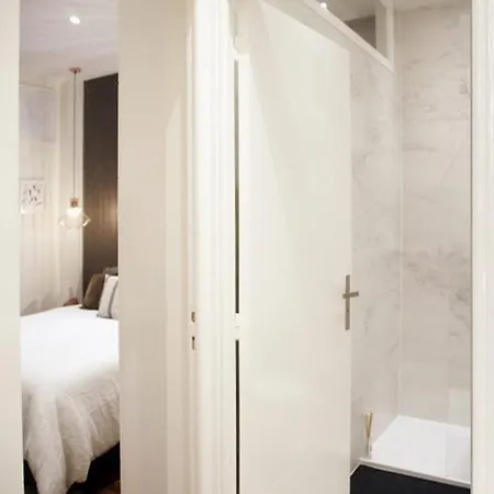 Beautiful 2 Bedrooms In Saint-germain-des-pres Apartment *